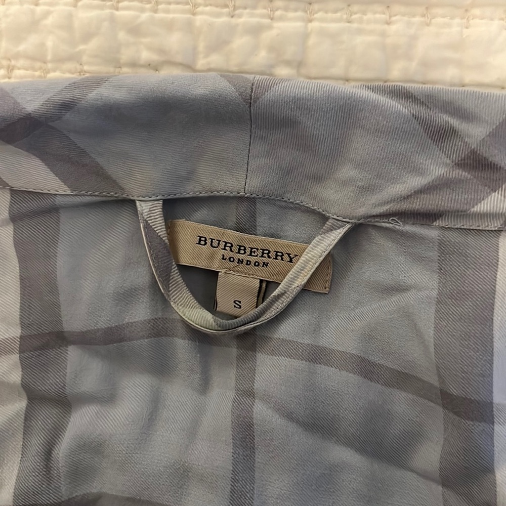 Women’s Burberry Robe